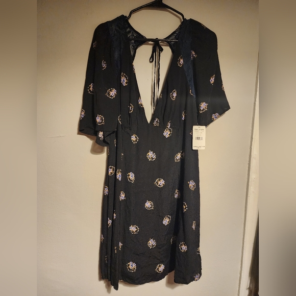 NEW Free People Mockingbird Mini Dress Boho Open Back Floral Print Lace Size 12 - Picture 7 of 7